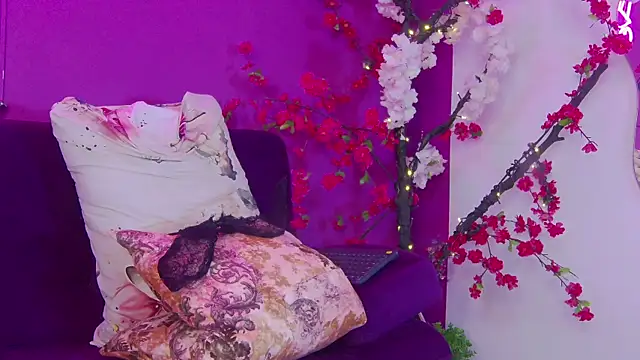 Daliana_Gounbolt webcam