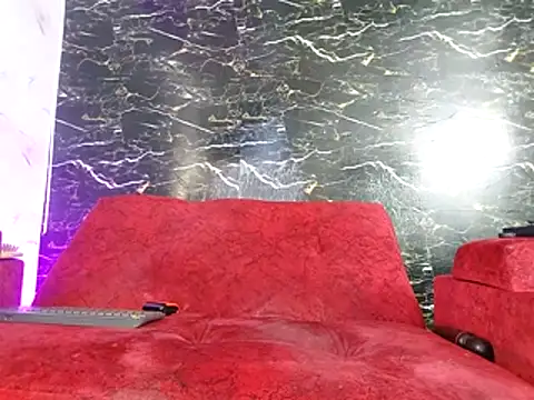 crislingery_dolli webcam