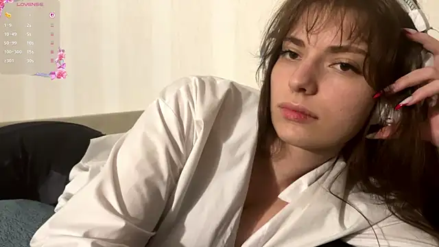 LorinaSpero webcam