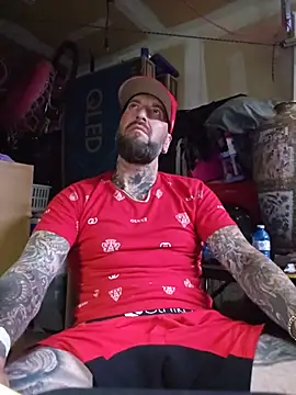 Beardedtattood webcam
