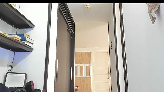 charlottekiss99 live cam on StripChat