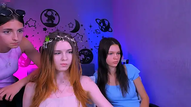 caroline_honeyy live sex cam
