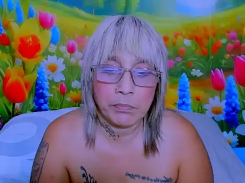 indianroxy webcam