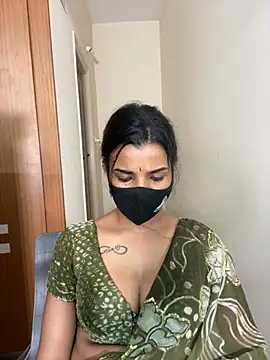 its_ur_flora live cam on StripChat