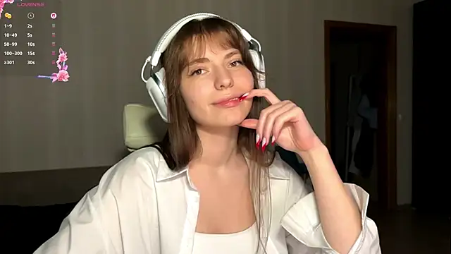 LorinaSpero webcam