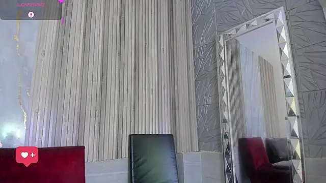 BriannaChelsea live cam on StripChat