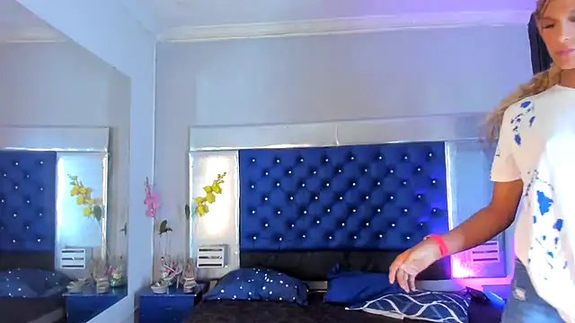 Ciara_HotTs webcam