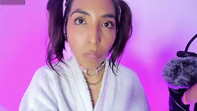 Leticia_brownn1 webcam