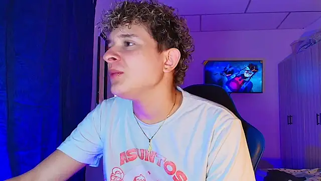 Nathan_Bluee webcam