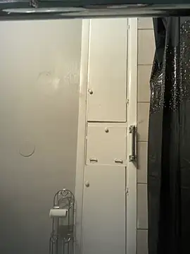 DaBiggestBBC5 live cam on StripChat
