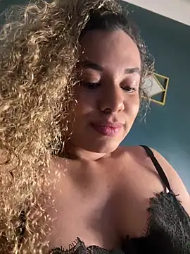 angie_leonn webcam