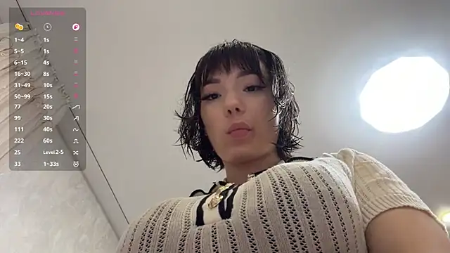Barbie_Aria webcam