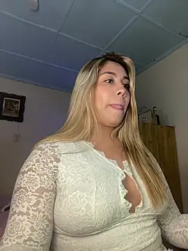 _BellaSmith_ live cam on StripChat