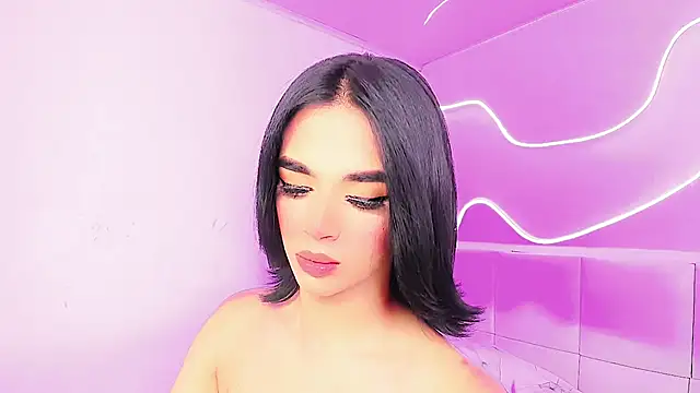HANNAH_STEWART live cam on StripChat