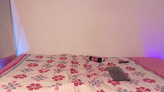 MilaKql webcam