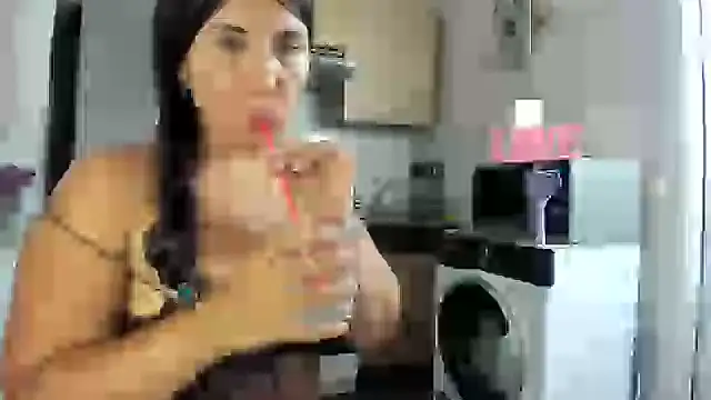 Mia_Marrone live cam on StripChat