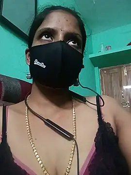 Tamil-chithura live cam on StripChat