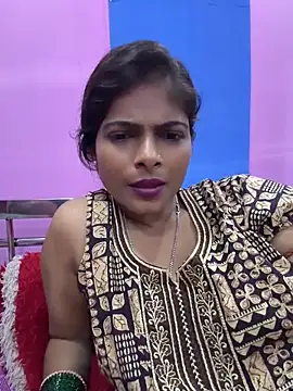 SUZY_QUEEN01 live cam on StripChat