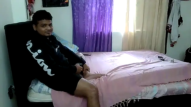 Boycuriousxxx