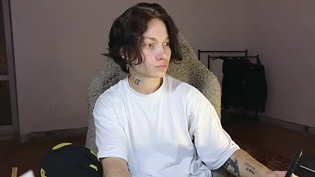 esajukyy live cam on StripChat