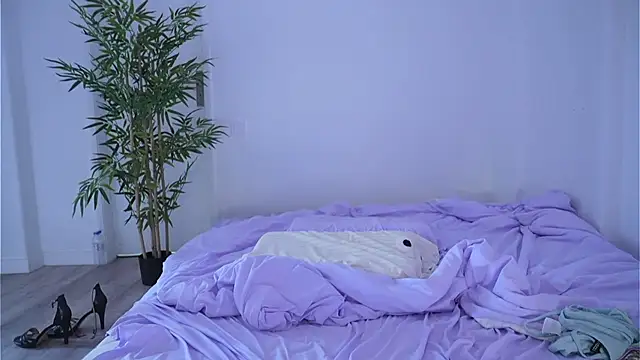 Magnetic_Amy live cam on StripChat