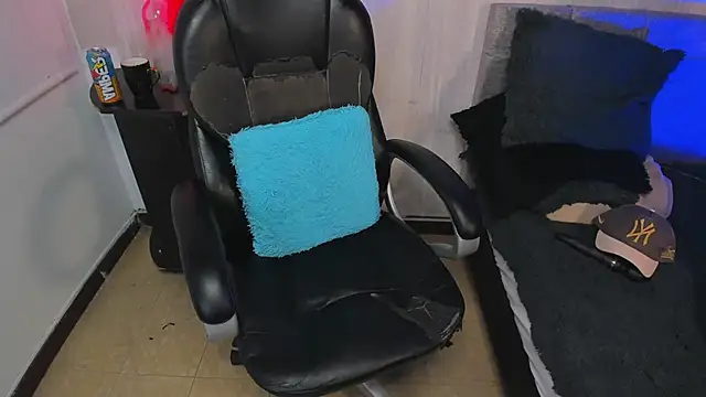Luke_Diaz7 webcam