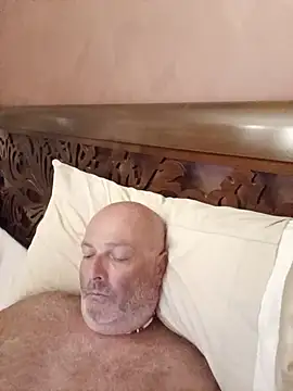 Alexis_Bull webcam
