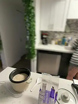 Alix_Valentine webcam