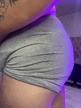 evelyn_harpeery live cam on StripChat