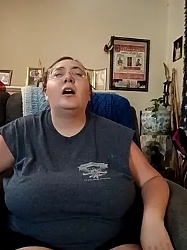 pinkcheetah12 live cam on StripChat
