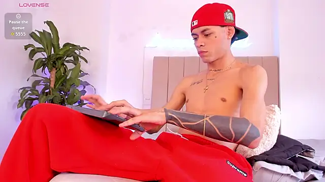 LennerCollins_ webcam