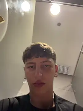 ARON_LUXX webcam