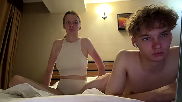 HotBabyCouple_ webcam