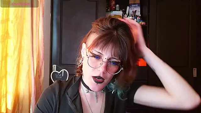 Rossiee_huntt webcam