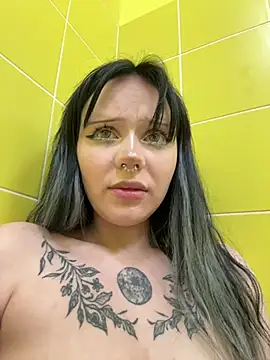 Miniatura da webcam ao vivo de sukidaa com #redheads, #hd e #mobile