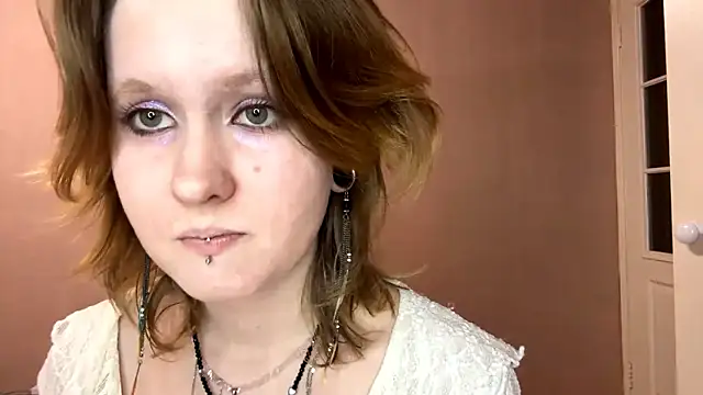 JosephineBulmer live cam on StripChat