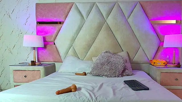 Mia_nova18 live cam on StripChat