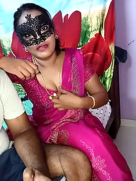 ChitChatCouple webcam