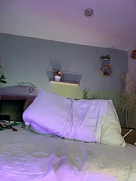 YariRose webcam