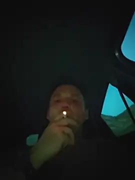 WadedGuzzling webcam