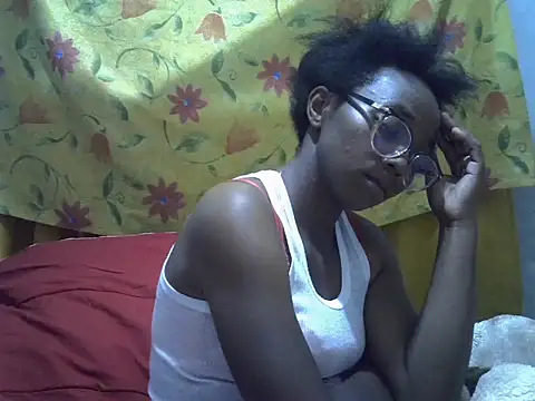 ElianeHot webcam
