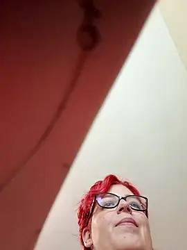 Escarlate4you_ webcam
