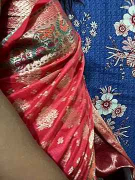 Priyaa_1433 webcam
