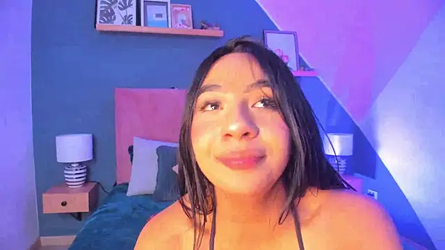 Lola_12_ webcam