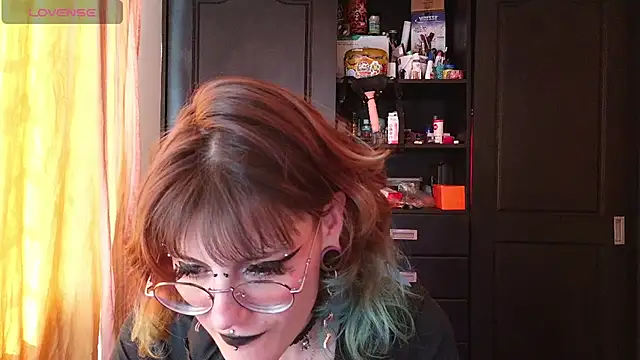 Rossiee_huntt webcam