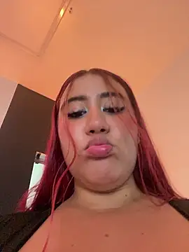 Miaa_Foxx03 webcam