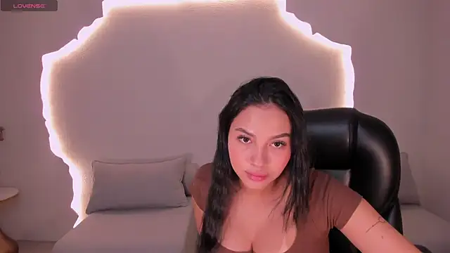 MollyJones_ webcam