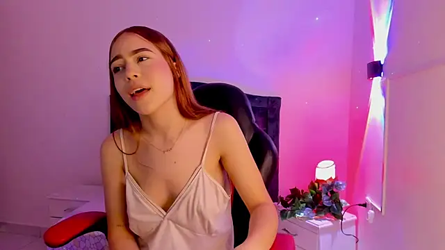 zaharavela_ webcam