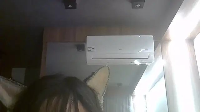 SkinnyKitten live cam