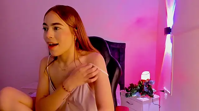 zaharavela_ webcam